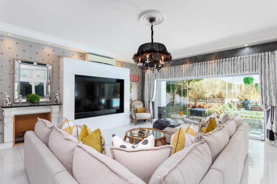 To Let 4 Bedroom Property for Rent in Val De Vie Estate Western Cape